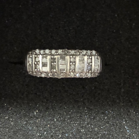 925 Unisex Genuine round and baguette Diamond ring size 6.5 - Picture 4 of 6